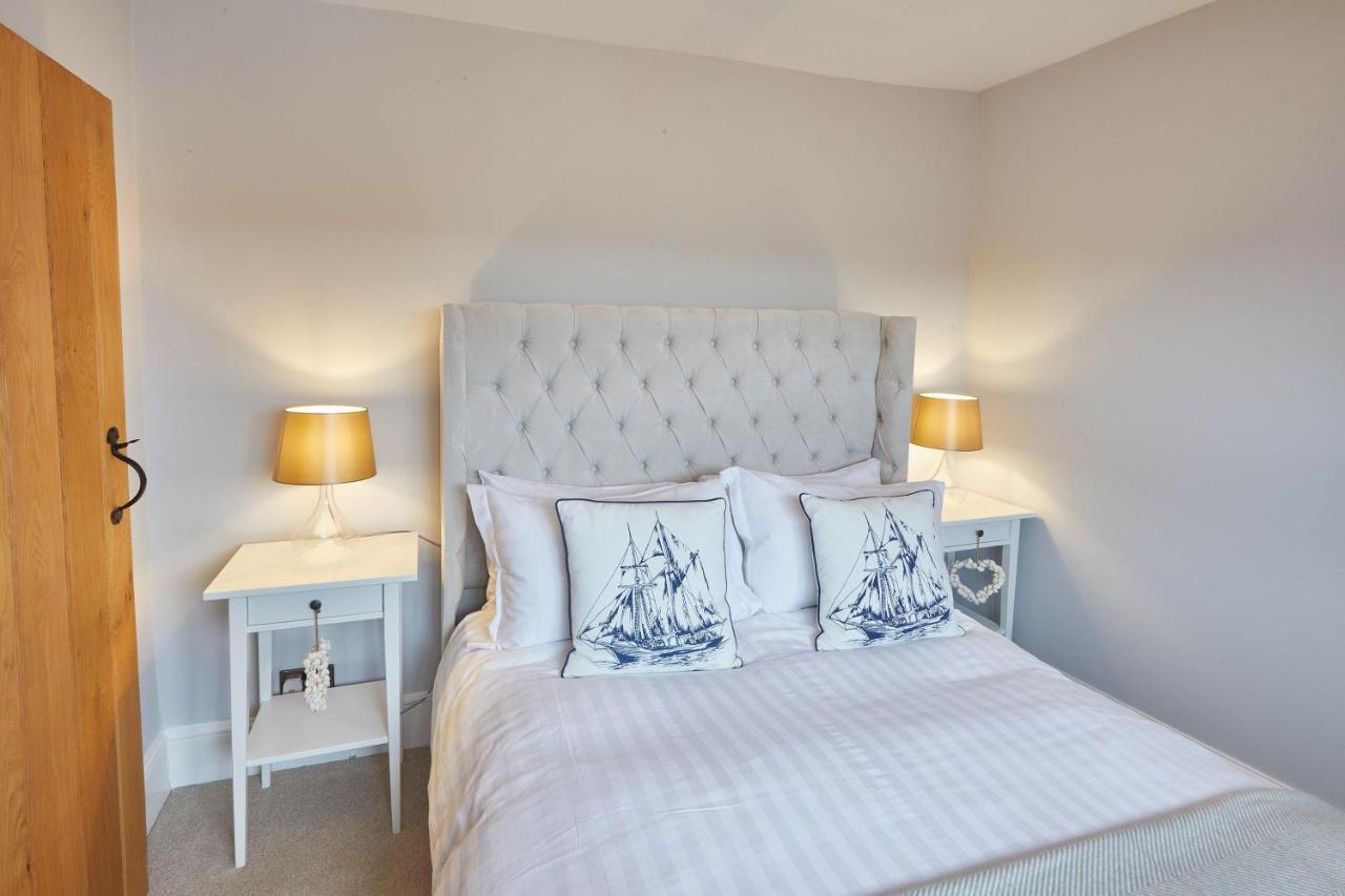 Host & Stay - Henderson House 휫비 외부 사진